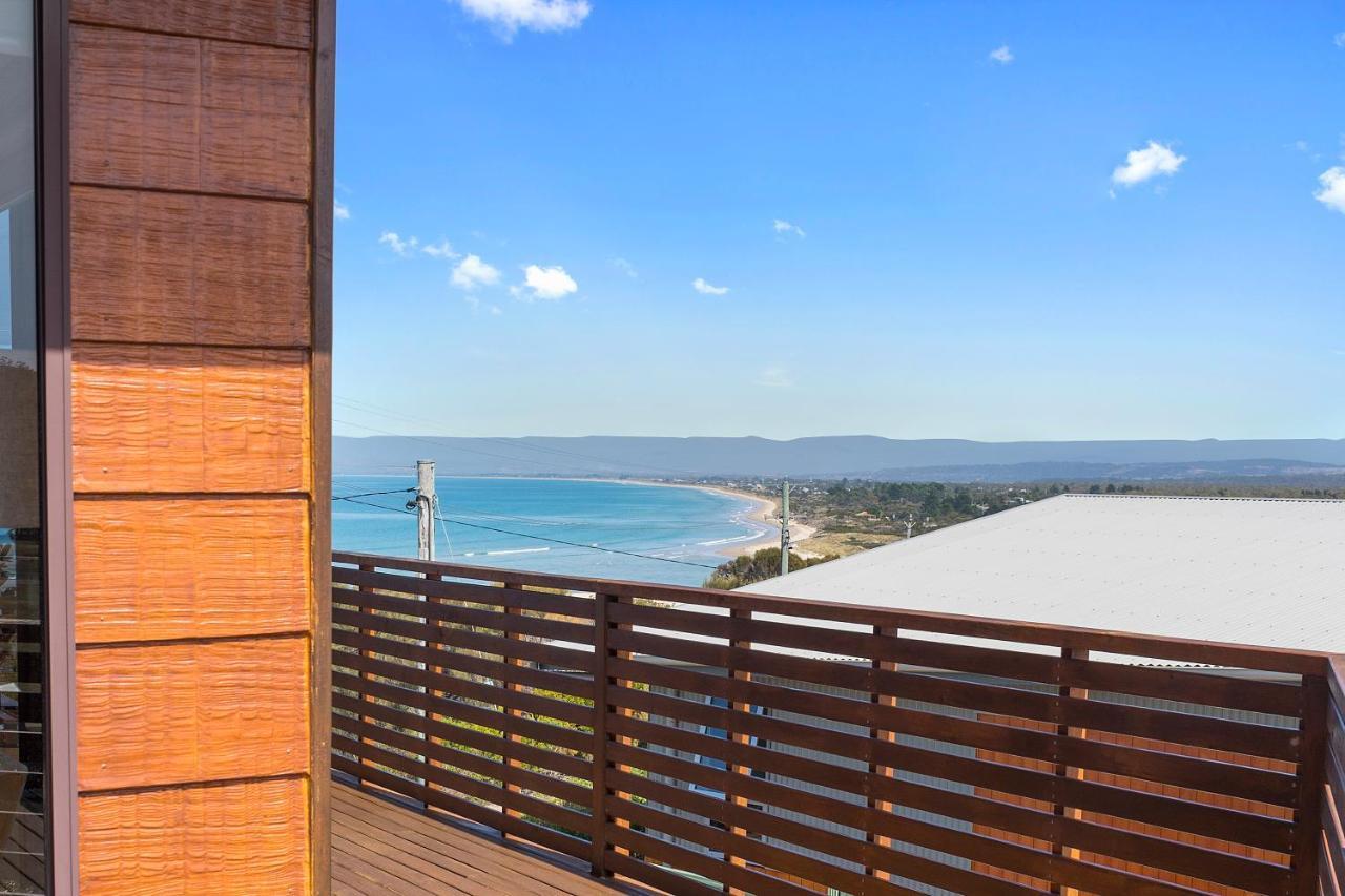 Villa Zenith Coles Bay Exterior foto
